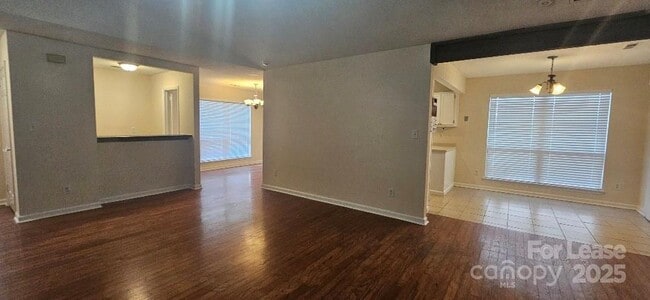 Building Photo - 3738 Sweetgrass Ln