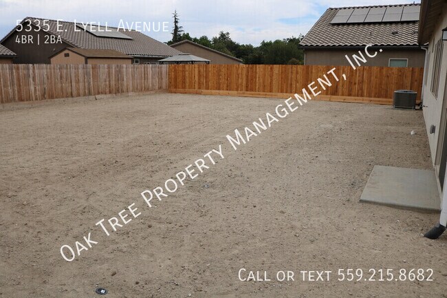 Building Photo - 5335 E Lyell Ave