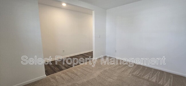 Building Photo - 1396 Livingston Lks Wy