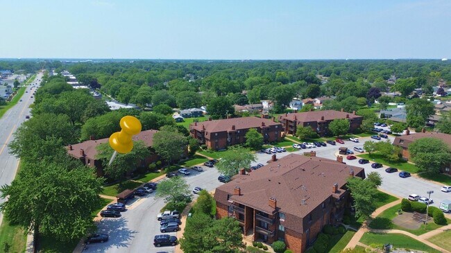 Building Photo - 2003 W 45th St