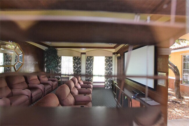 Building Photo - 160 Yacht Club Way