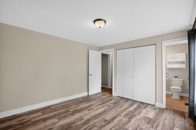 Building Photo - 915 Crystal Rock Rd