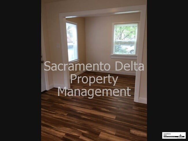 Building Photo - Cute and Cozy 1bed/1bath Cottage in Colonial Heights