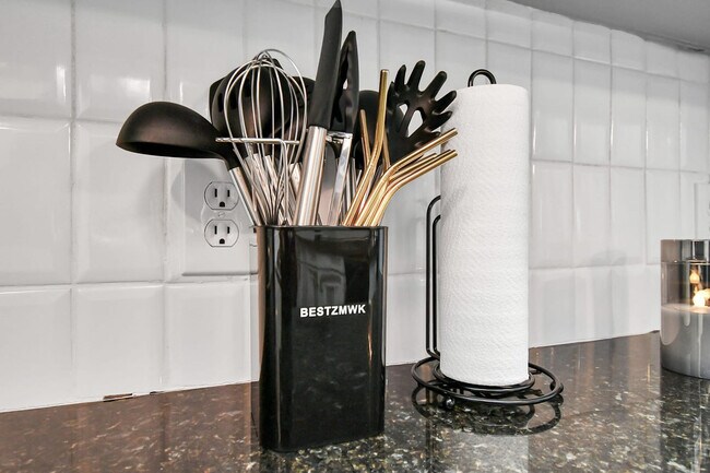 Building Photo - 2905 Baer St