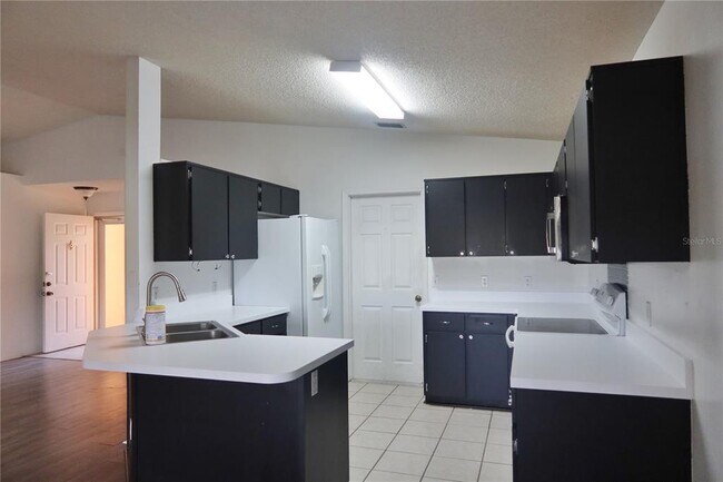 Building Photo - 12821 Lower River Blvd