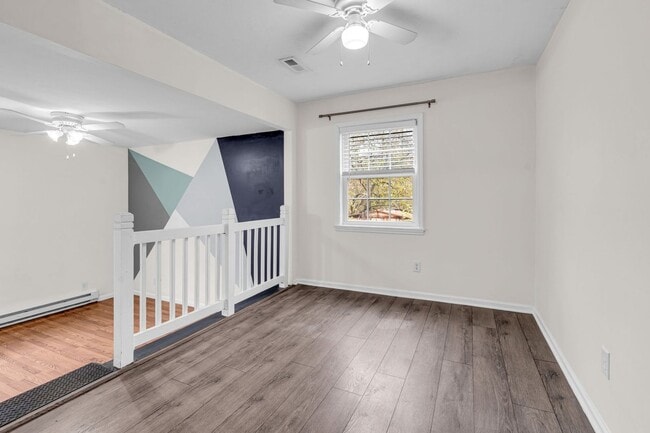 Building Photo - Cute and Cozy 2 bd/1 bath Home in Madison!