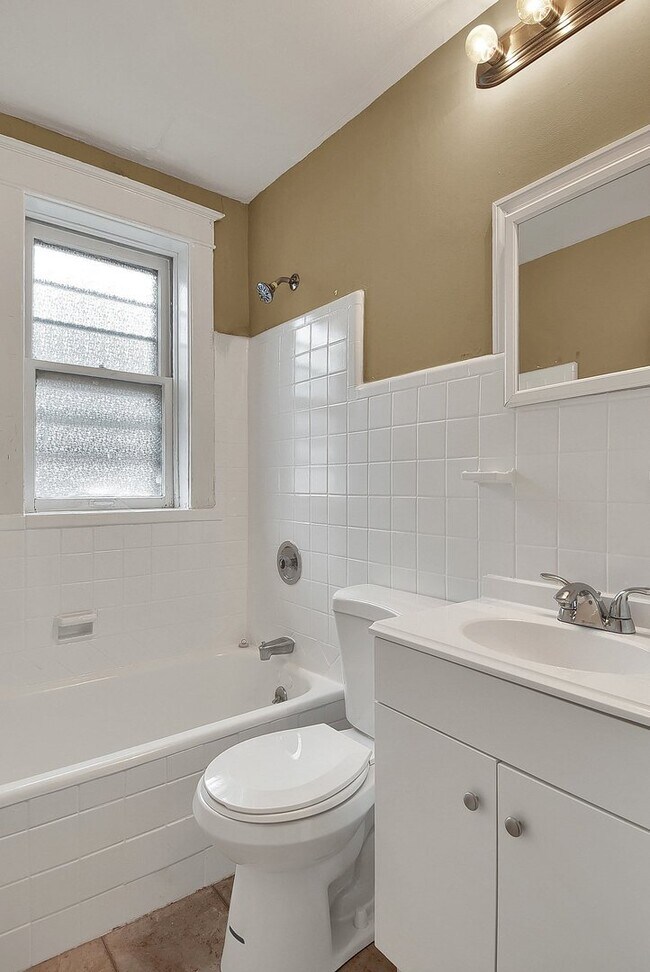 Building Photo - 7702 Lile Ave