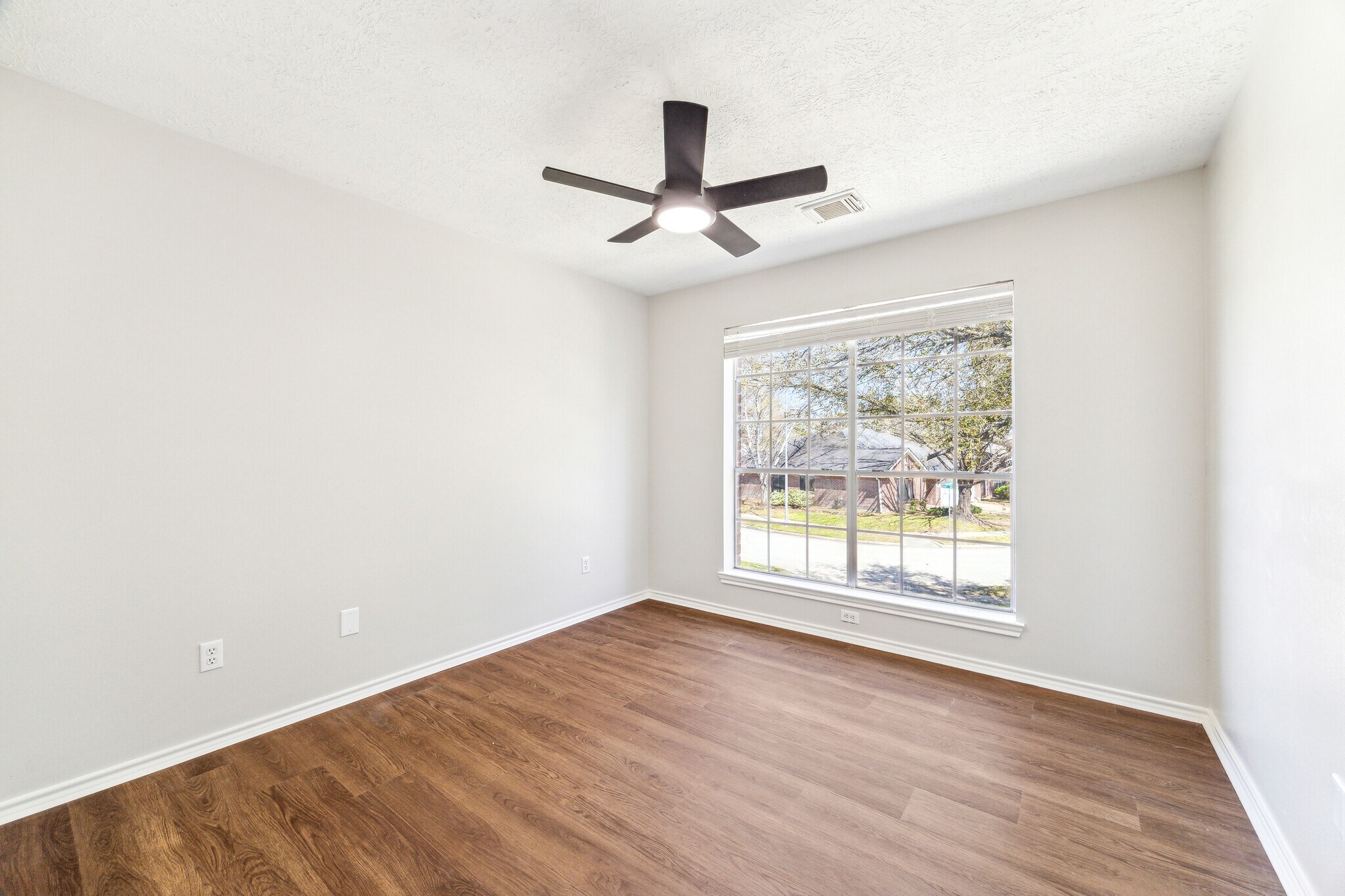 Building Photo - 18603 Timber Twist Dr