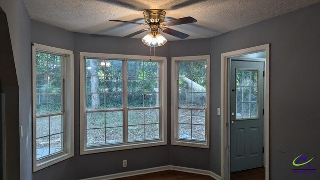Building Photo - 1378 Cambridge Dr