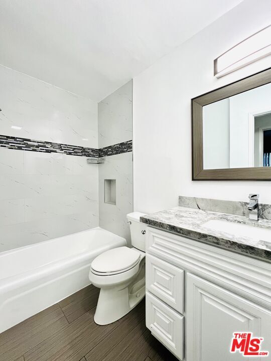 Building Photo - 1833 Normandie Ave