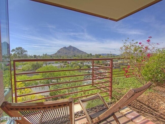 Building Photo - 7117 E Rancho Vista Dr