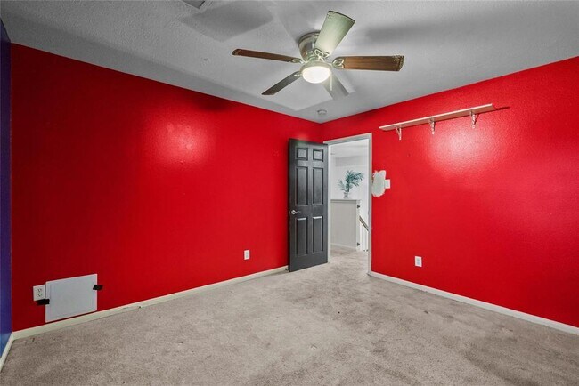 Building Photo - 3131 Bay Spring Dr