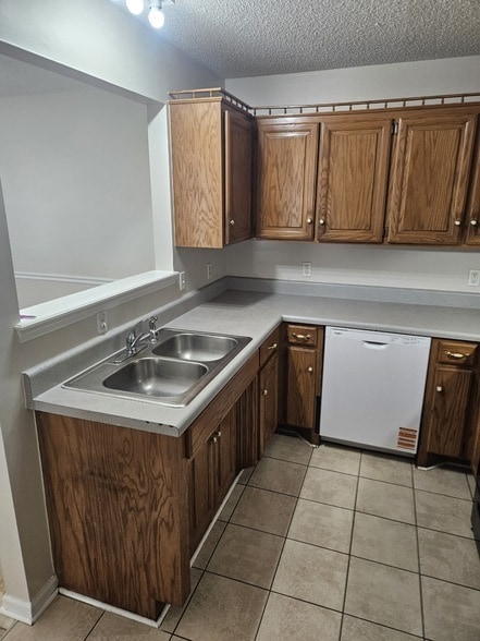 Building Photo - 809 Mason Tucker Dr