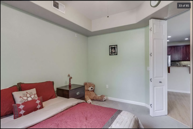 Guest Bedroom - 1101 S Main St