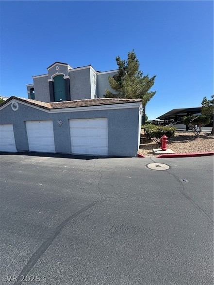 Building Photo - 6955 N Durango Dr