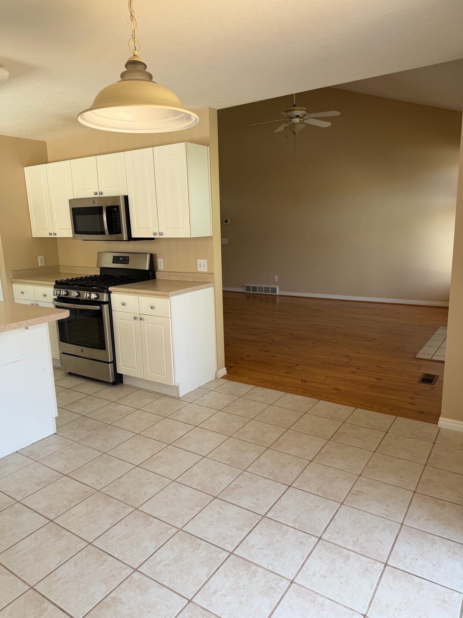 Building Photo - 258 Rawlins Ln