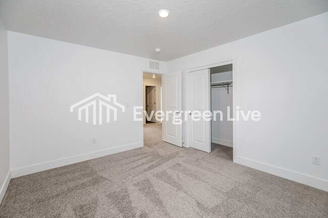 Building Photo - 9094 W Inspirado St