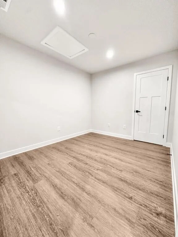 Building Photo - Galil Townhouse