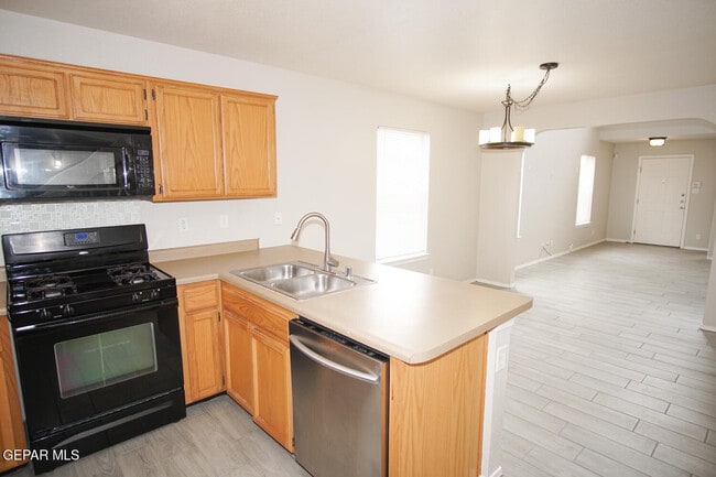 Building Photo - 3272 Garden Point Dr