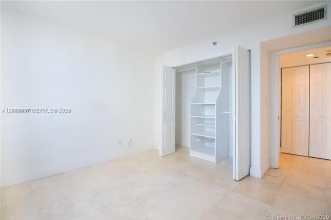 Building Photo - 770 Claughton Island Dr