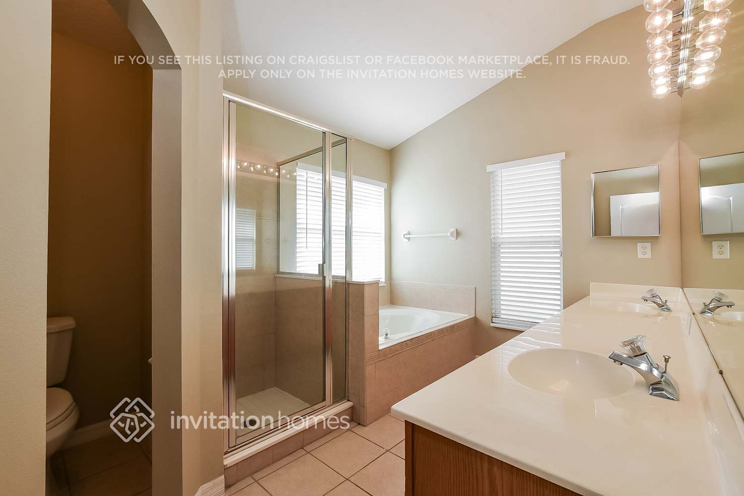 Building Photo - 2055 Golden Ivy Way
