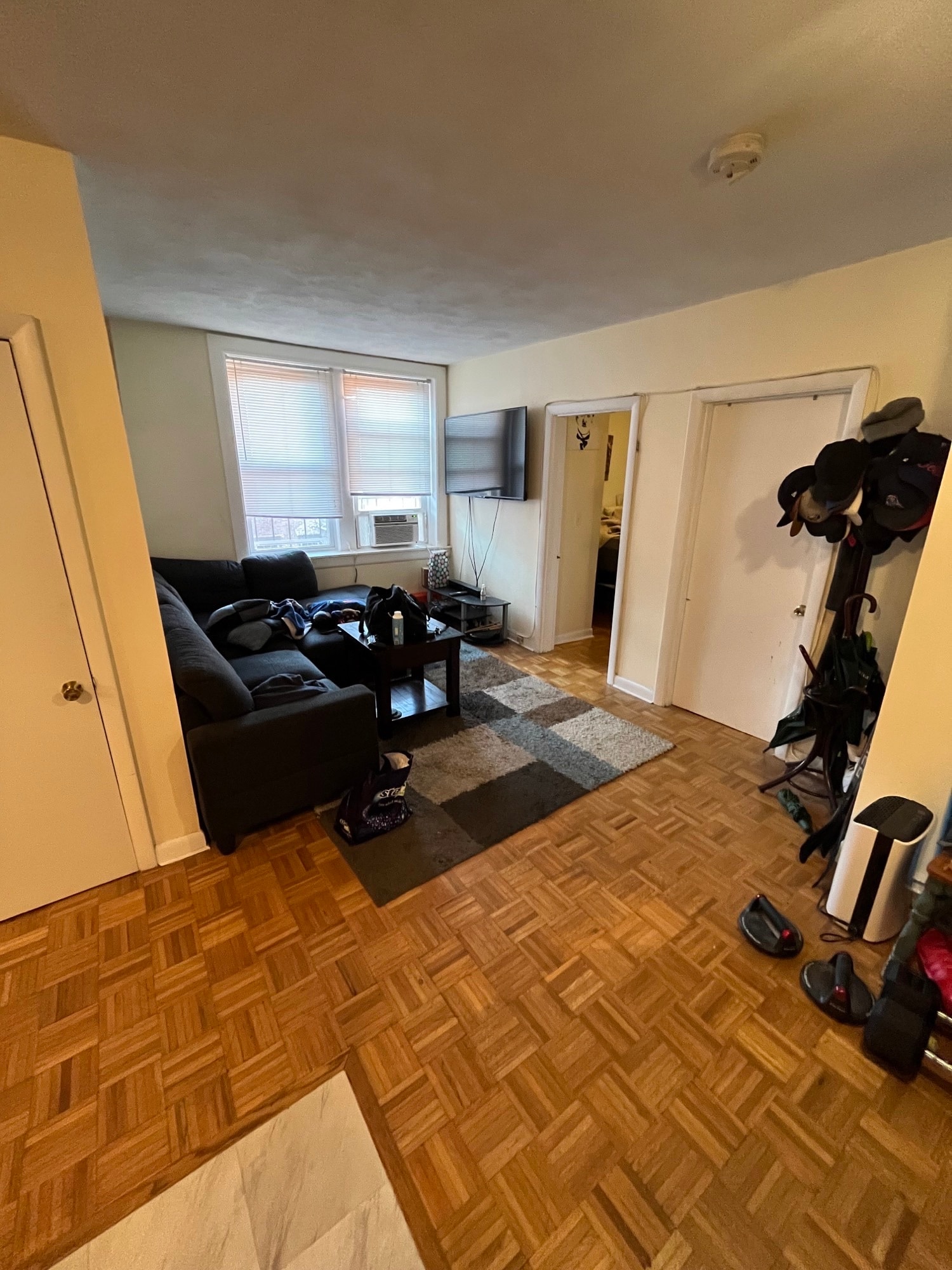 Building Photo - 145 Endicott St