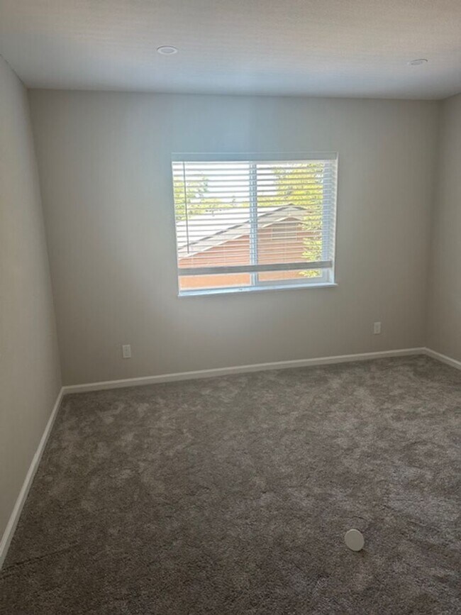 Building Photo - 224 Brittain Ln