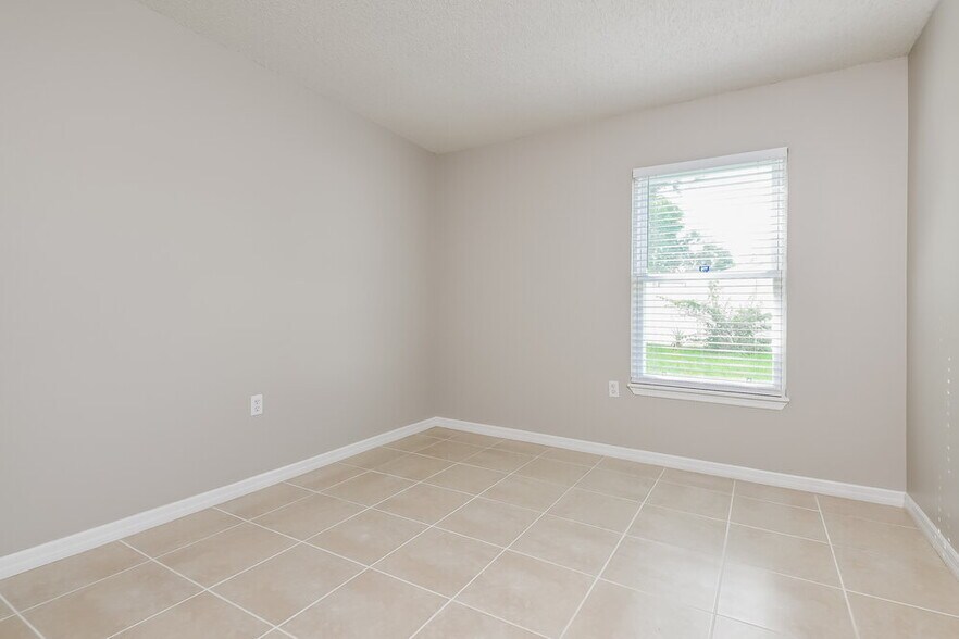 Building Photo - 264 Magellan Dr