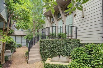 Building Photo - 683 Arcos Way SE