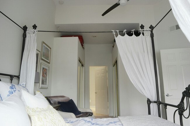 Building Photo - 8212 Mainsail Dr