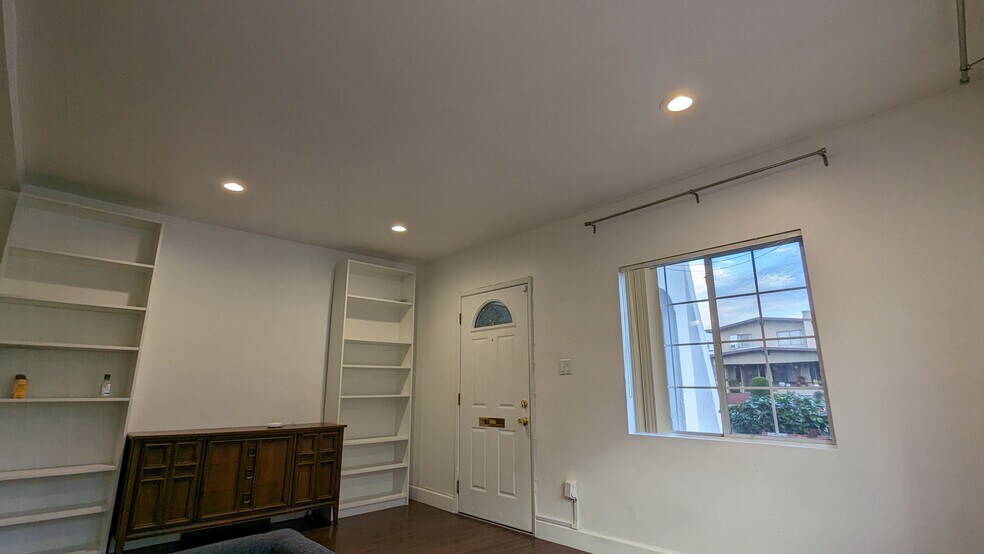 Living room and front window - 1122 E Harvard St