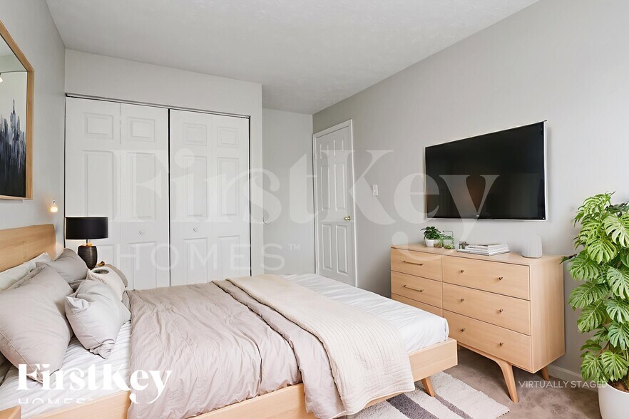 Building Photo - 7732 Hoyt Ave