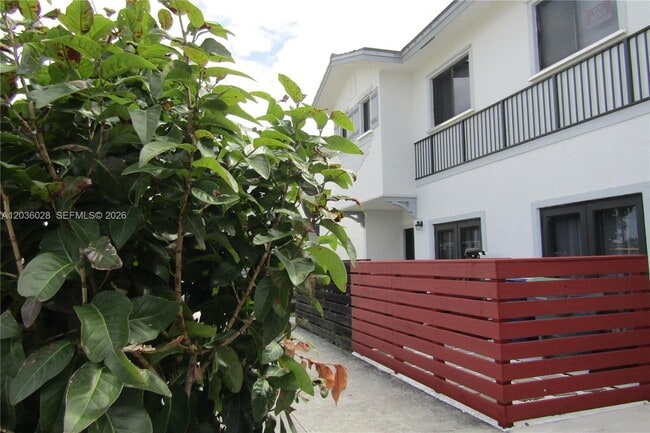 Building Photo - 13344 Tropical Ave