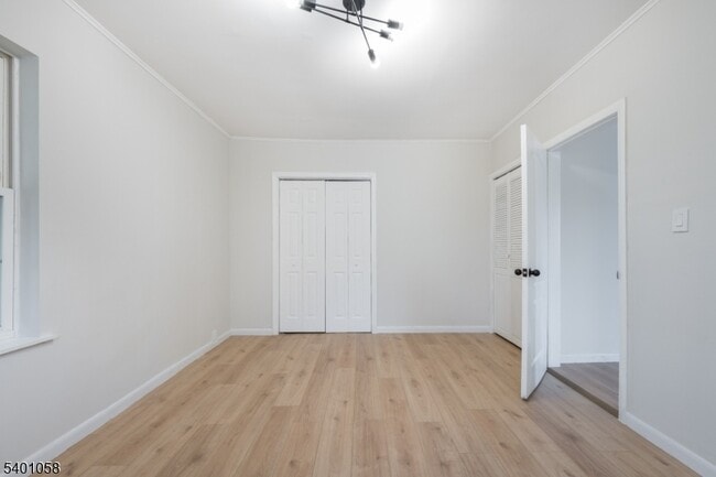 Building Photo - 71 Broad St