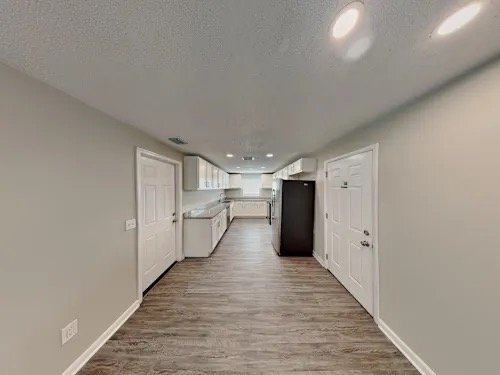 Building Photo - 6909 Magdelena Dr