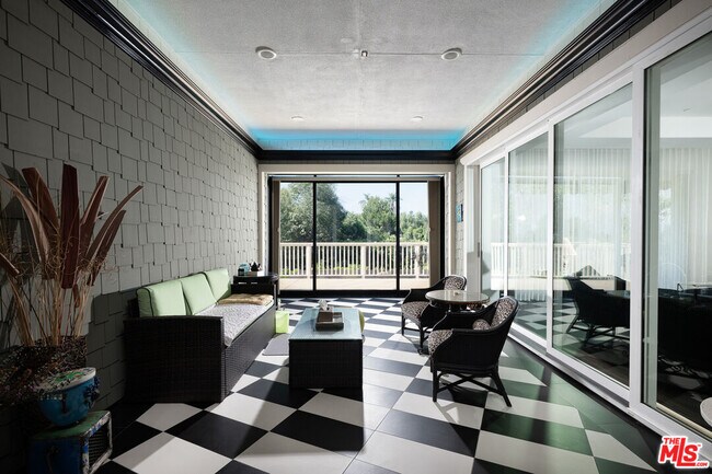 Building Photo - 9 Casaba Rd