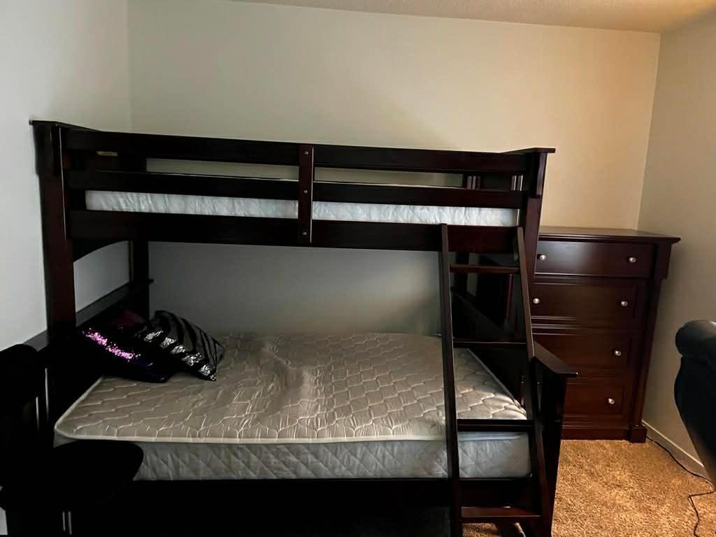 Building Photo - 8935 El Mirador Dr