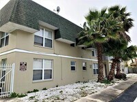 Building Photo - 14120 Palm St