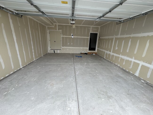 Building Photo - 526 Rizzini Wy