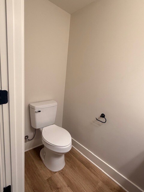 Building Photo - 14 Walnut St NE