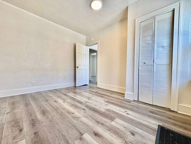 Building Photo - 1503 Hermosa Pl