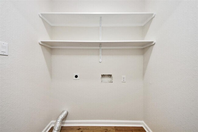 Building Photo - 2804 Bringhurst St