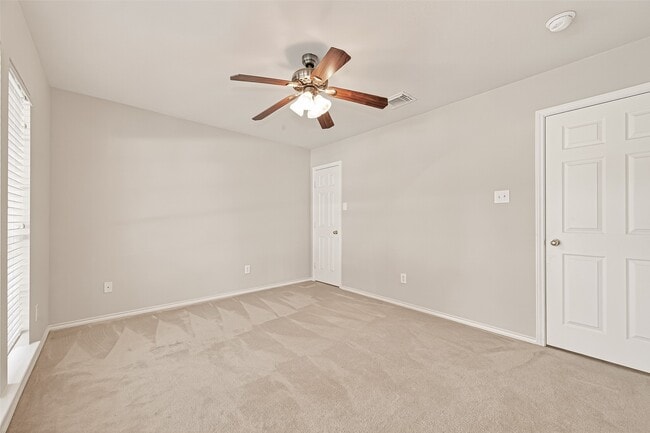 Building Photo - 26414 Suffield Glen Ln