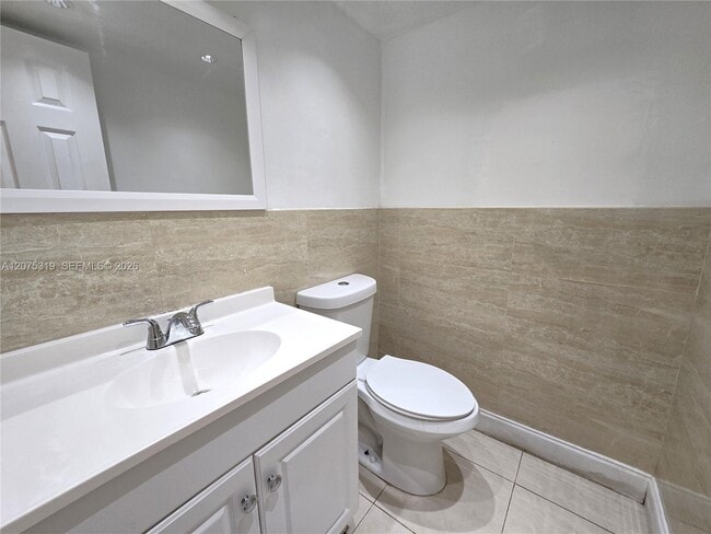 Building Photo - 6940 Miami Gardens Dr