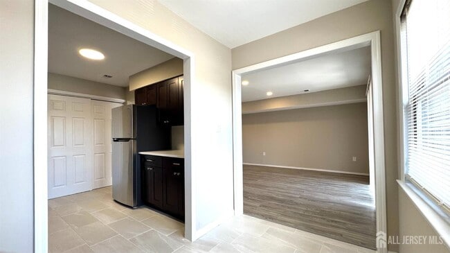 Building Photo - 1511 Raspberry Ct