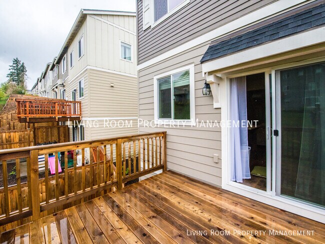 Building Photo - 12963 SE 155th Ave