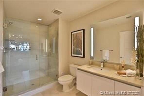 Building Photo - 8217 SW 72nd Ave