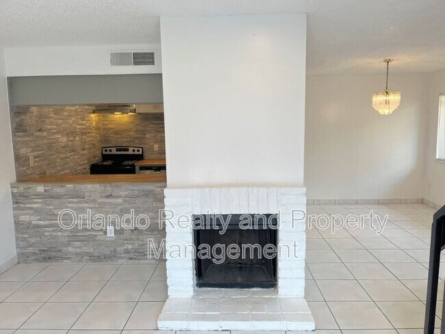 Building Photo - 5151 Picadilly Circus Ct