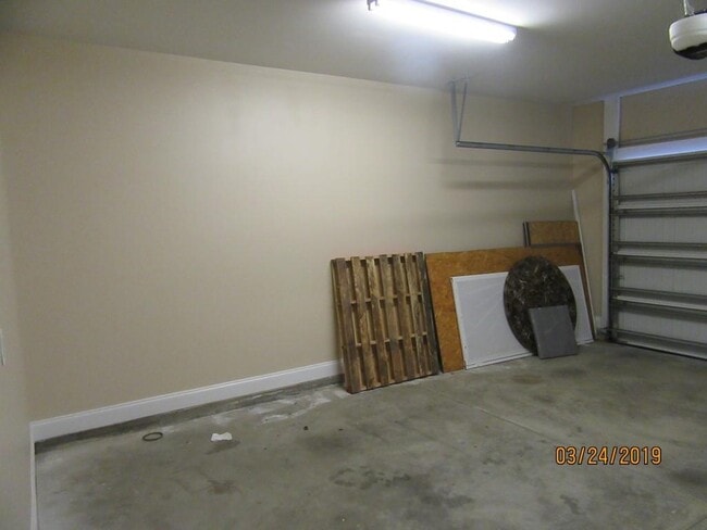 Building Photo - 104 Belclare Way