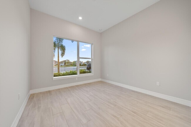 Building Photo - 12421 Banner Ct